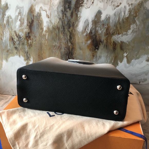 Rare Louis Vuitton Ombré Capucines MM Leather Bag - Picture 5 of 9